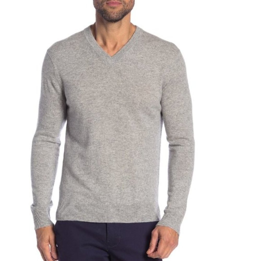 Qi Cashmere V-Neck Sweater